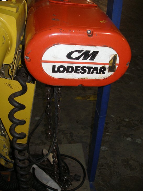 CM LODESTAR Hoist, Model L, 2000 lb capacity.